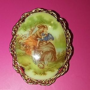 Fragonard courting couple brooch